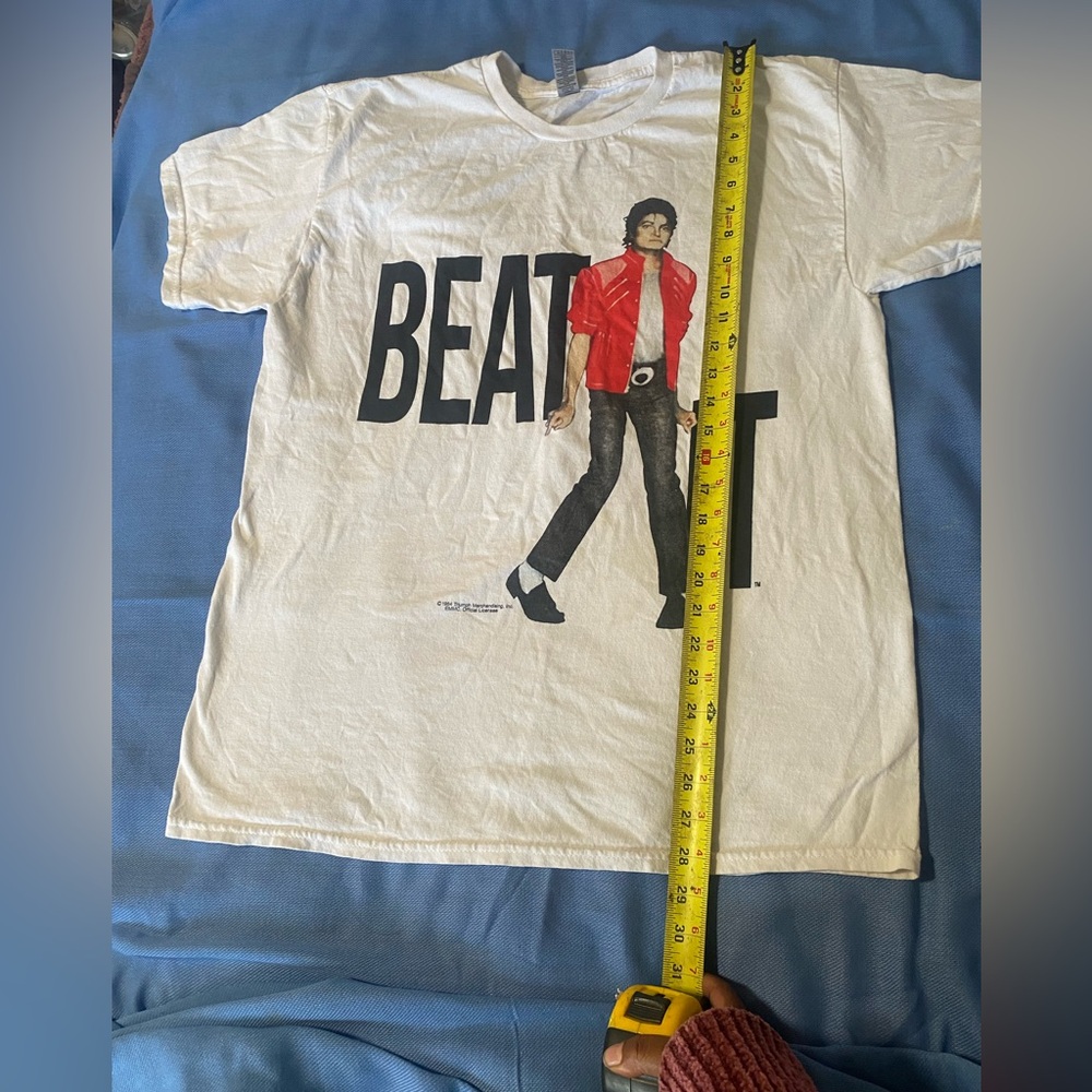 Michael Johnson Vintage Basic Tee - image 2